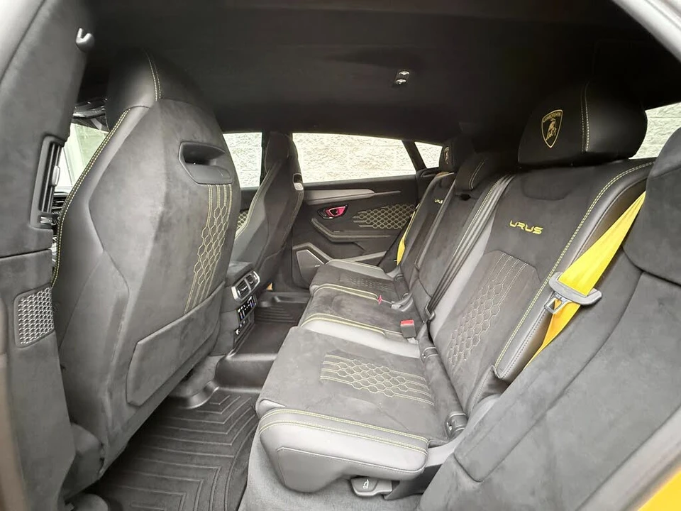 2023 Lamborghini Urus Performante - Image 30 of 31