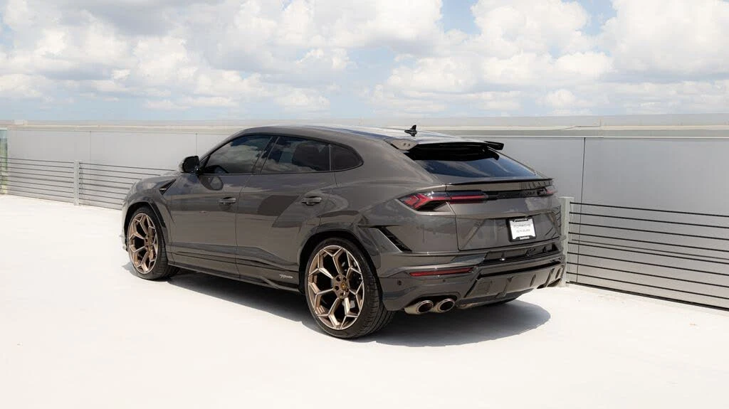 2023 Lamborghini Urus Performante - Image 3 of 31