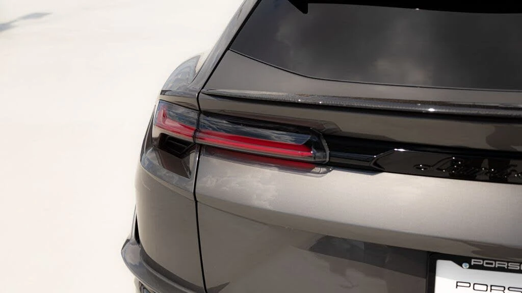 2023 Lamborghini Urus Performante - Image 24 of 31