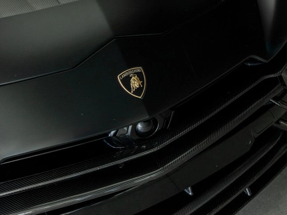 2023 Lamborghini Urus Performante - Image 4 of 31