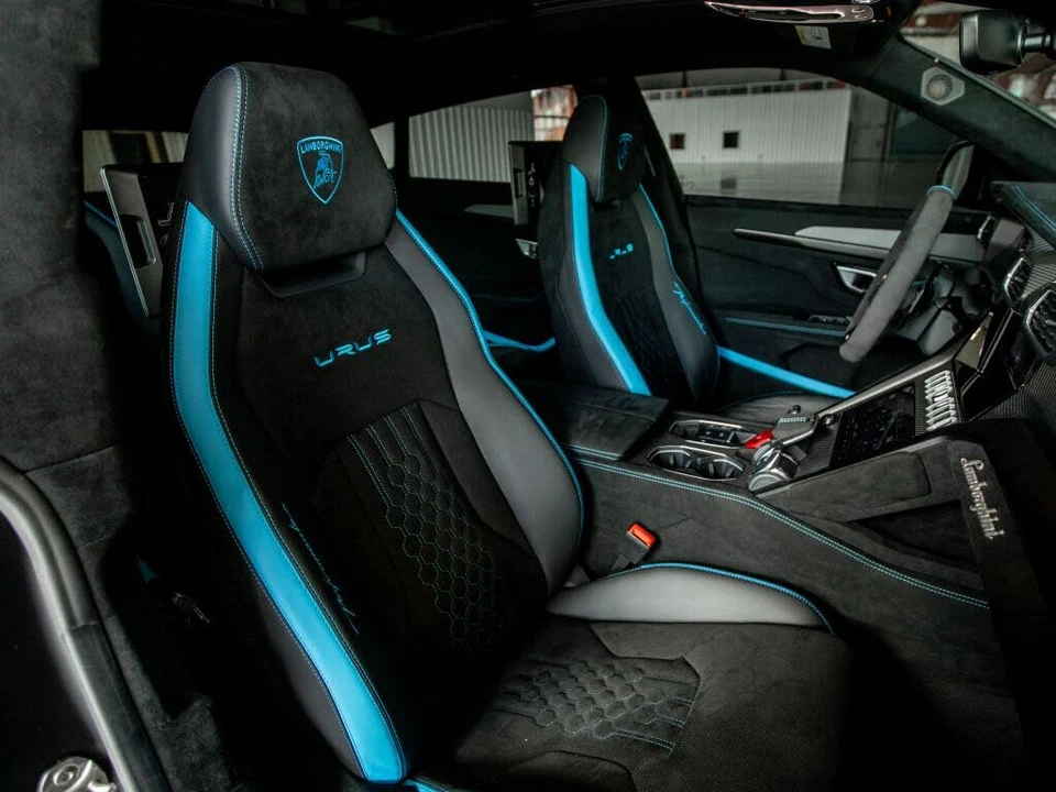 2023 Lamborghini Urus Performante - Image 13 of 31