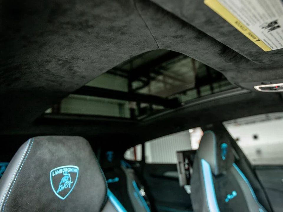 2023 Lamborghini Urus Performante - Image 24 of 31