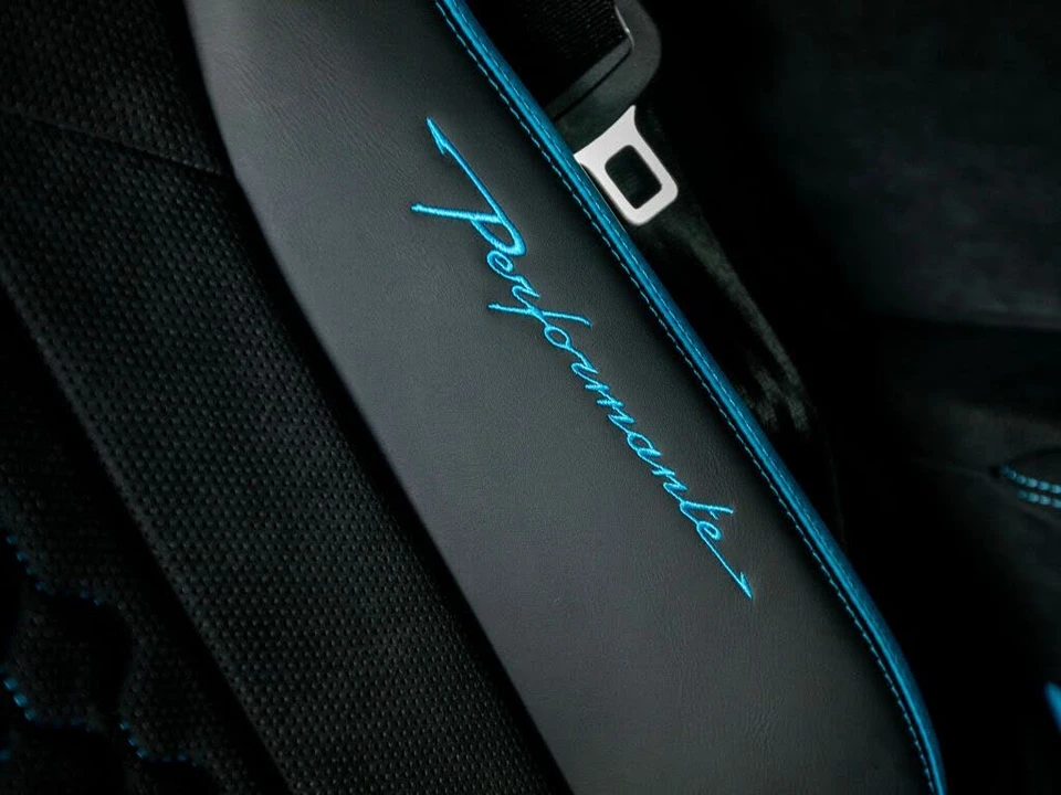 2023 Lamborghini Urus Performante - Image 23 of 31