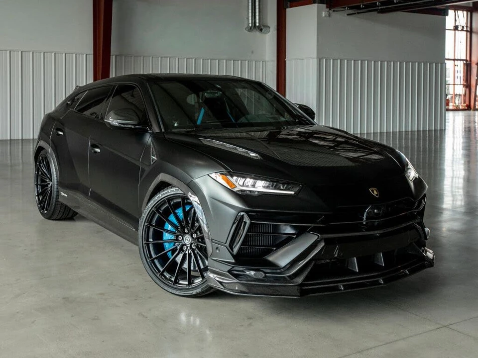 2023 Lamborghini Urus Performante - Image 26 of 31