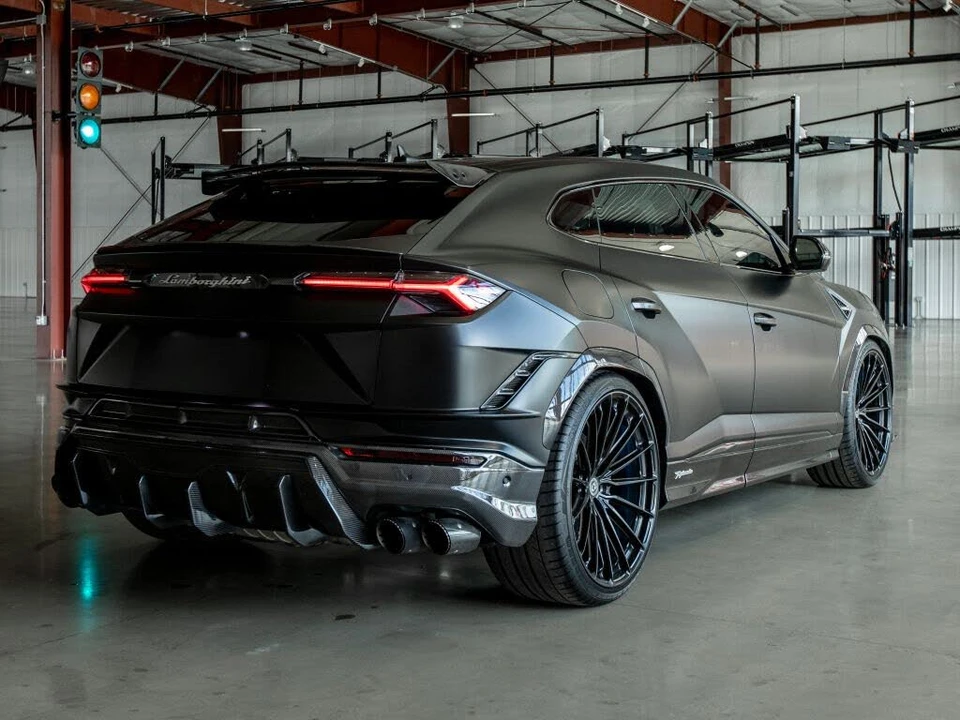 2023 Lamborghini Urus Performante - Image 5 of 31