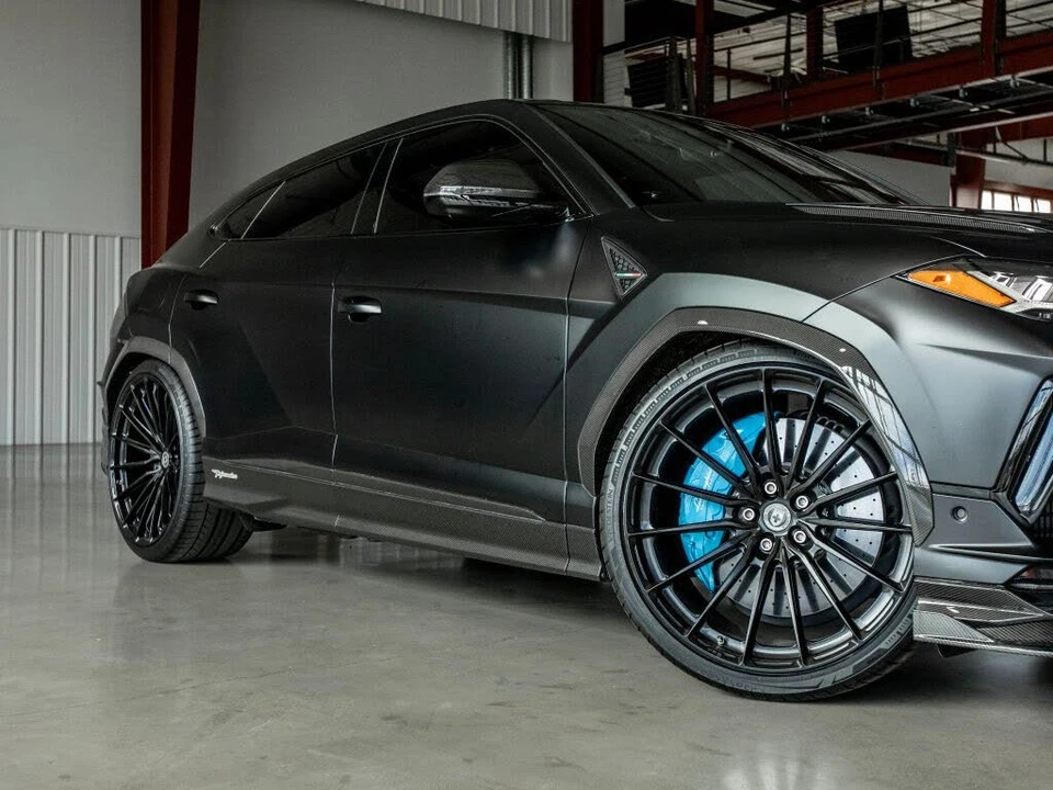 2023 Lamborghini Urus Performante - Image 28 of 31