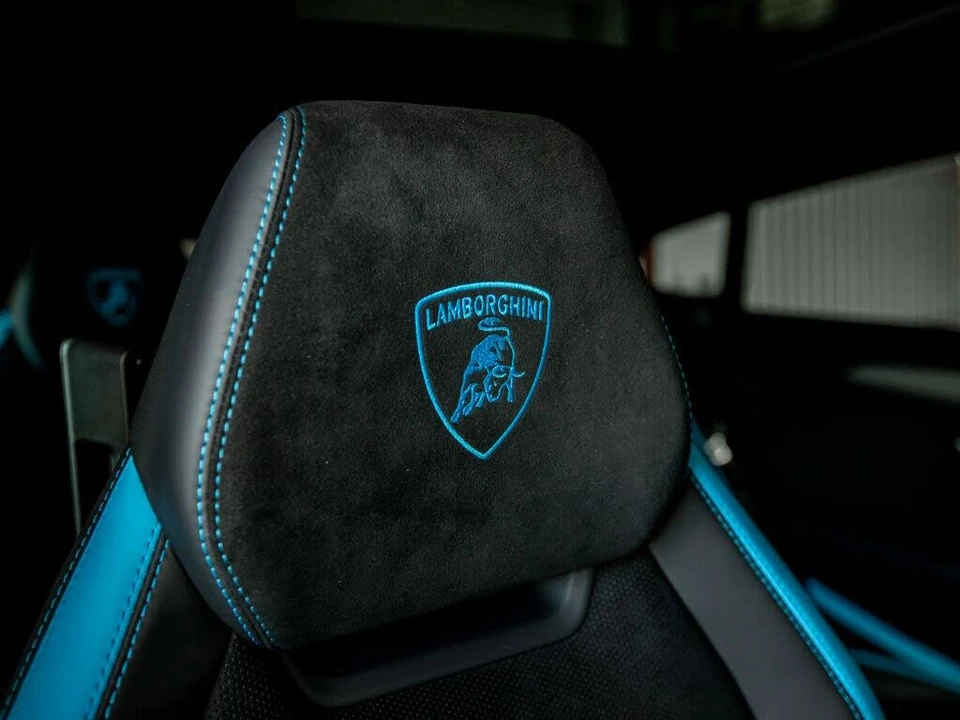 2023 Lamborghini Urus Performante - Image 15 of 31