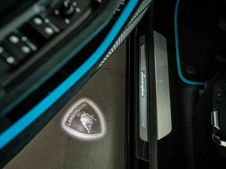 2023 Lamborghini Urus Performante - Image 25 of 31