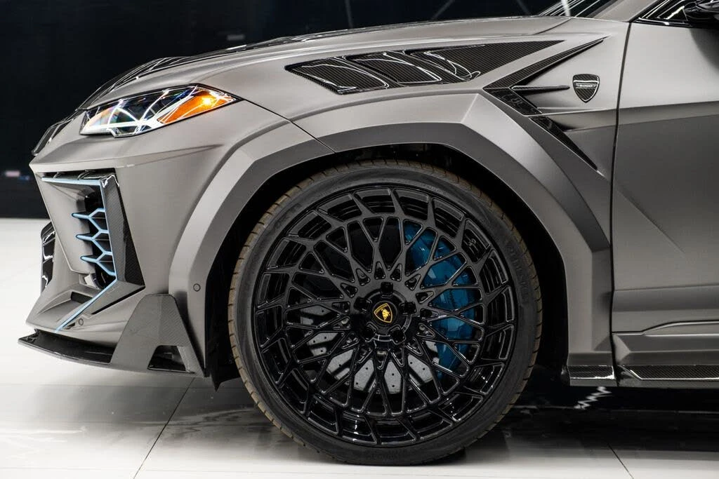 2023 Lamborghini Urus Performante - Image 8 of 31