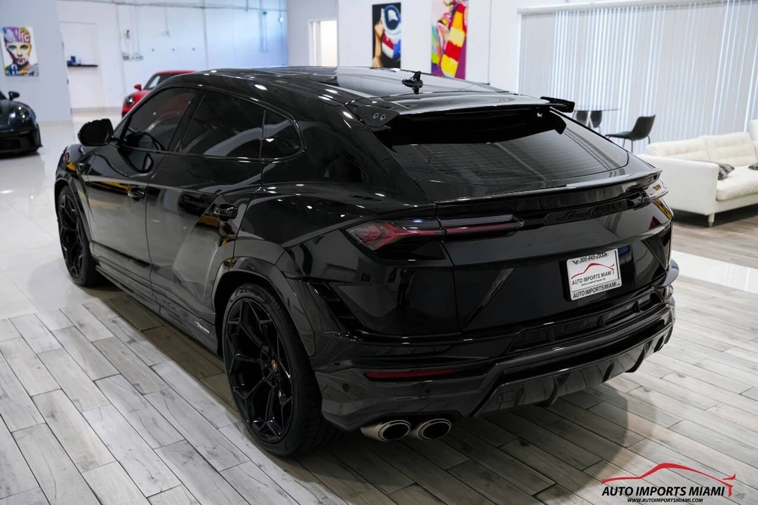 2023 Lamborghini Urus Performante - Image 21 of 21