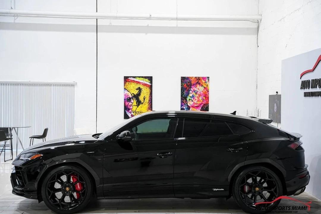 2023 Lamborghini Urus Performante - Image 16 of 21