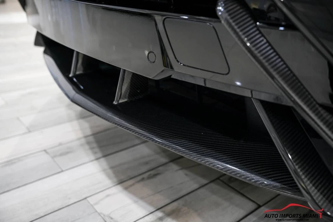 2023 Lamborghini Urus Performante - Image 9 of 21