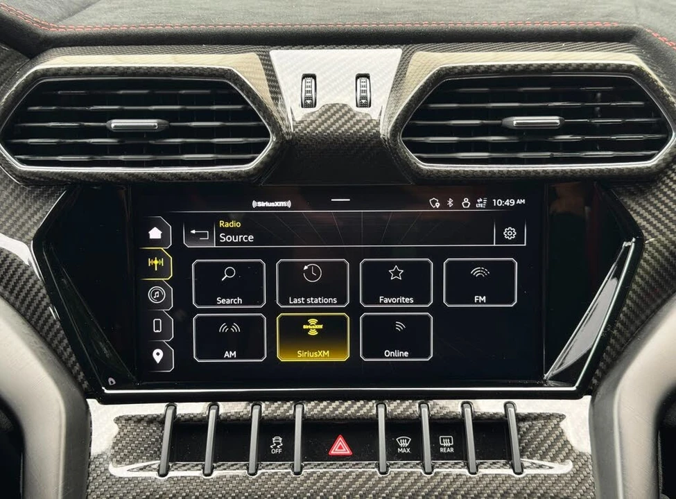 2023 Lamborghini Urus Performante - Image 29 of 31