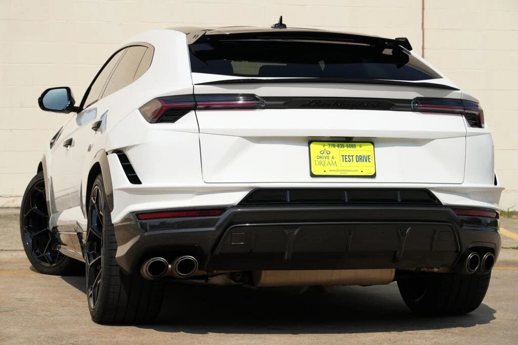 2023 Lamborghini Urus Performante - Image 5 of 31