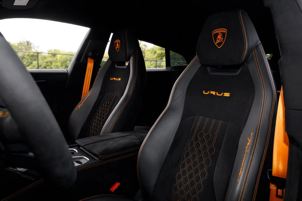 2023 Lamborghini Urus Performante - Image 24 of 31