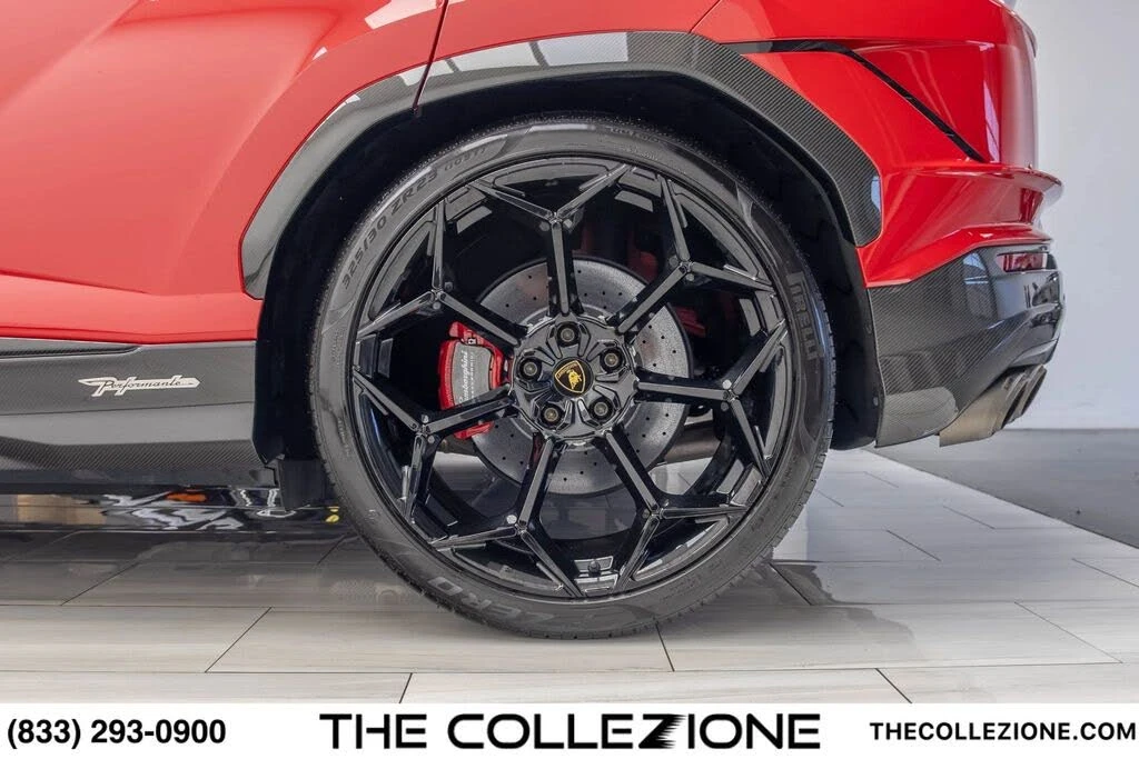 2023 Lamborghini Urus Performante - Image 22 of 31
