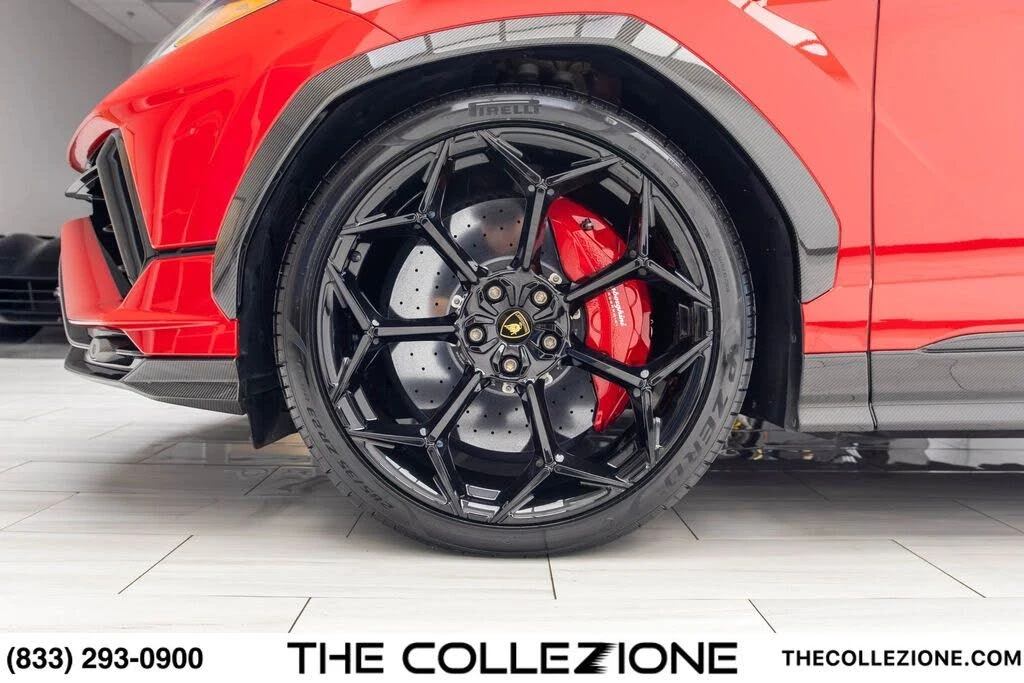 2023 Lamborghini Urus Performante - Image 14 of 31