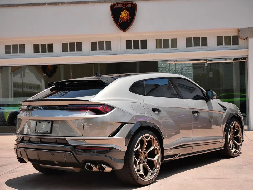 2023 Lamborghini Urus Performante - Image 3 of 31