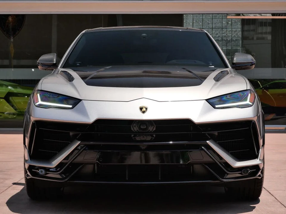 2023 Lamborghini Urus Performante - Image 5 of 31
