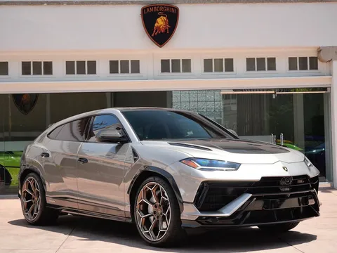 2023 Lamborghini Urus Performante AWD