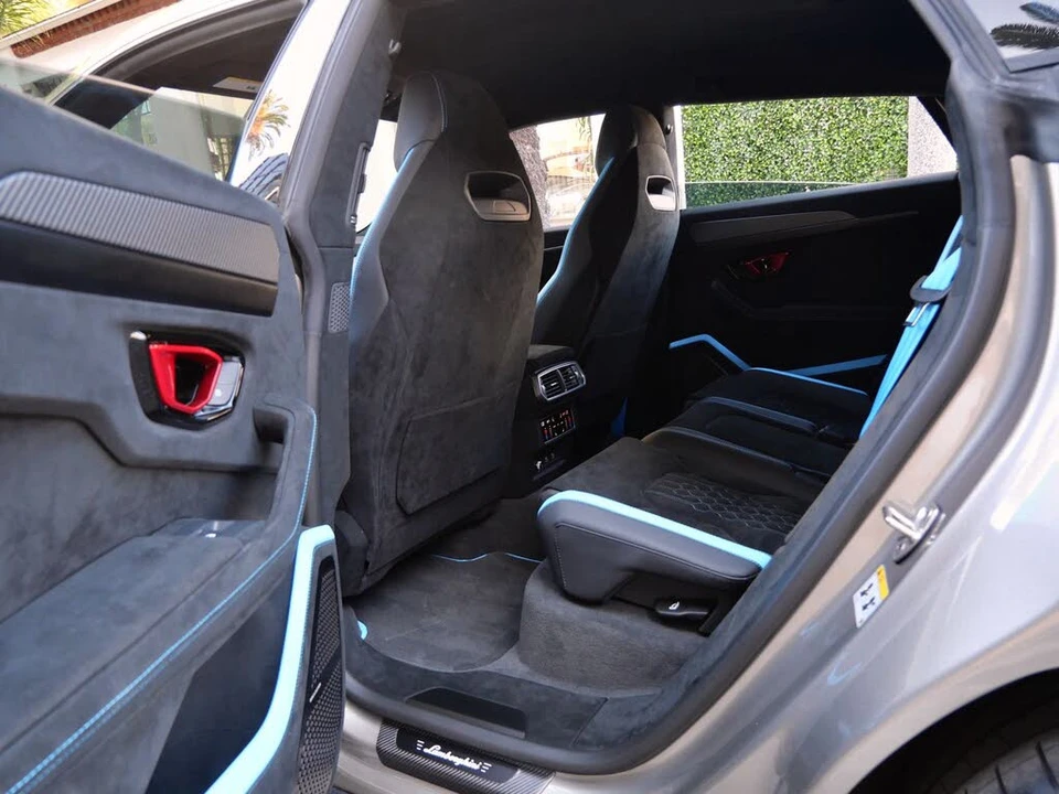 2023 Lamborghini Urus Performante - Image 25 of 31