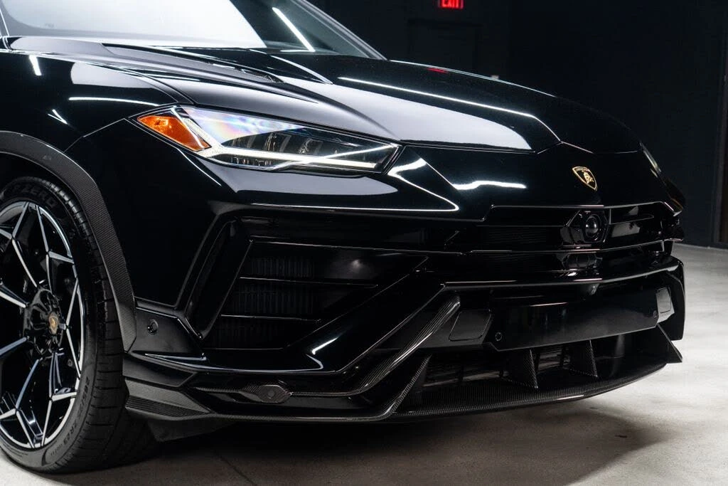 2023 Lamborghini Urus Performante - Image 7 of 31