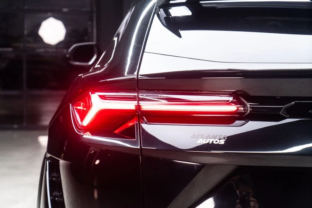 2023 Lamborghini Urus Performante - Image 20 of 31