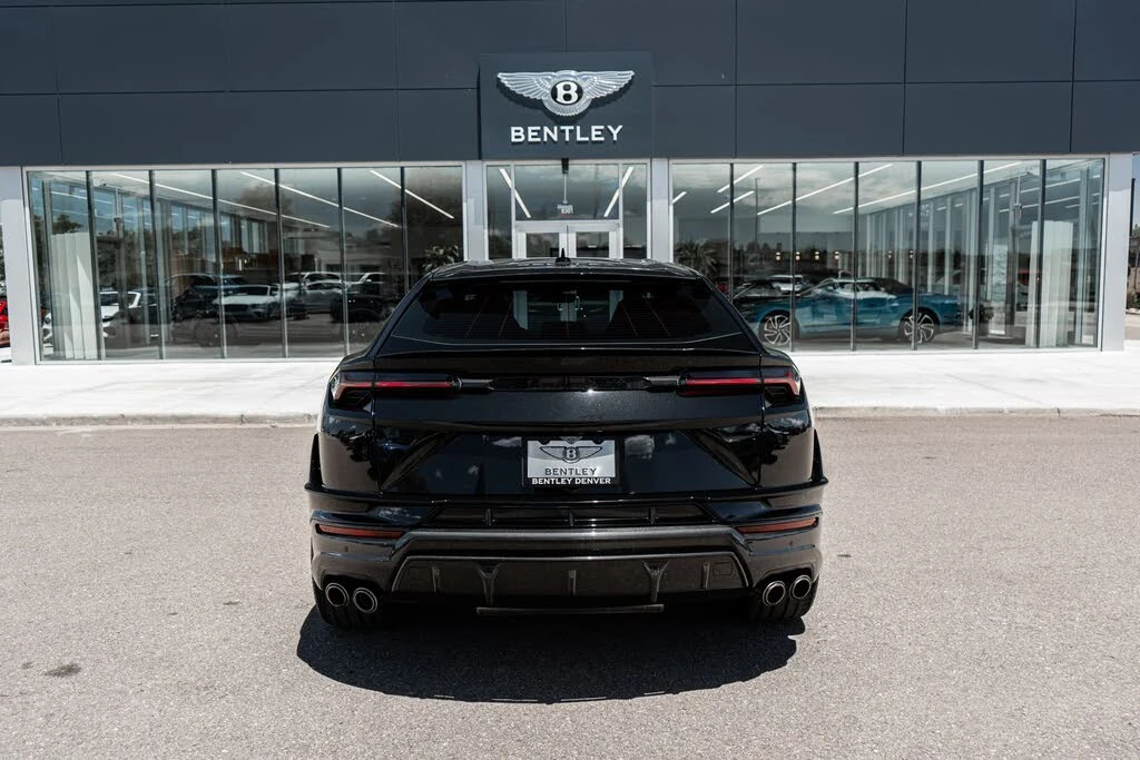 2023 Lamborghini Urus Performante - Image 11 of 31