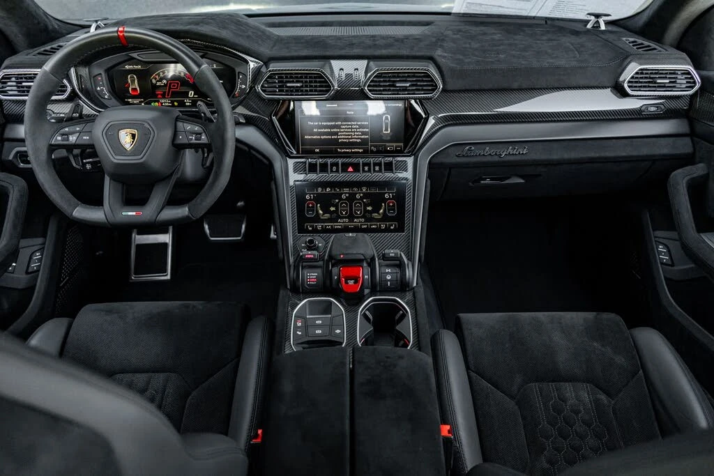 2023 Lamborghini Urus Performante - Image 4 of 31