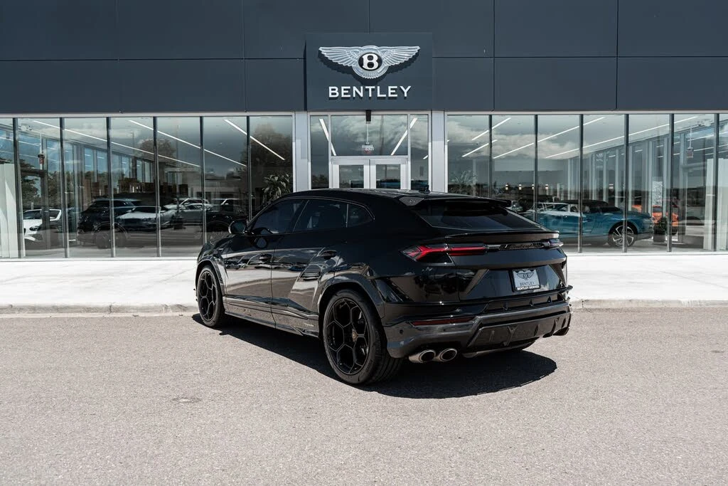 2023 Lamborghini Urus Performante - Image 8 of 31