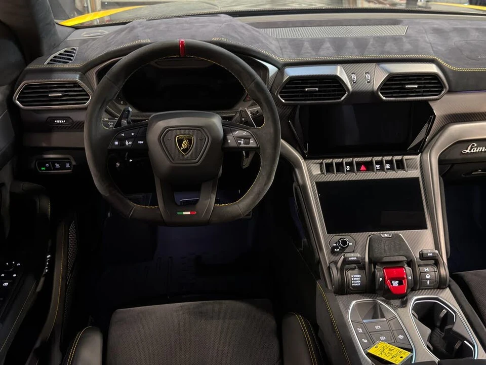 2023 Lamborghini Urus Performante - Image 22 of 31