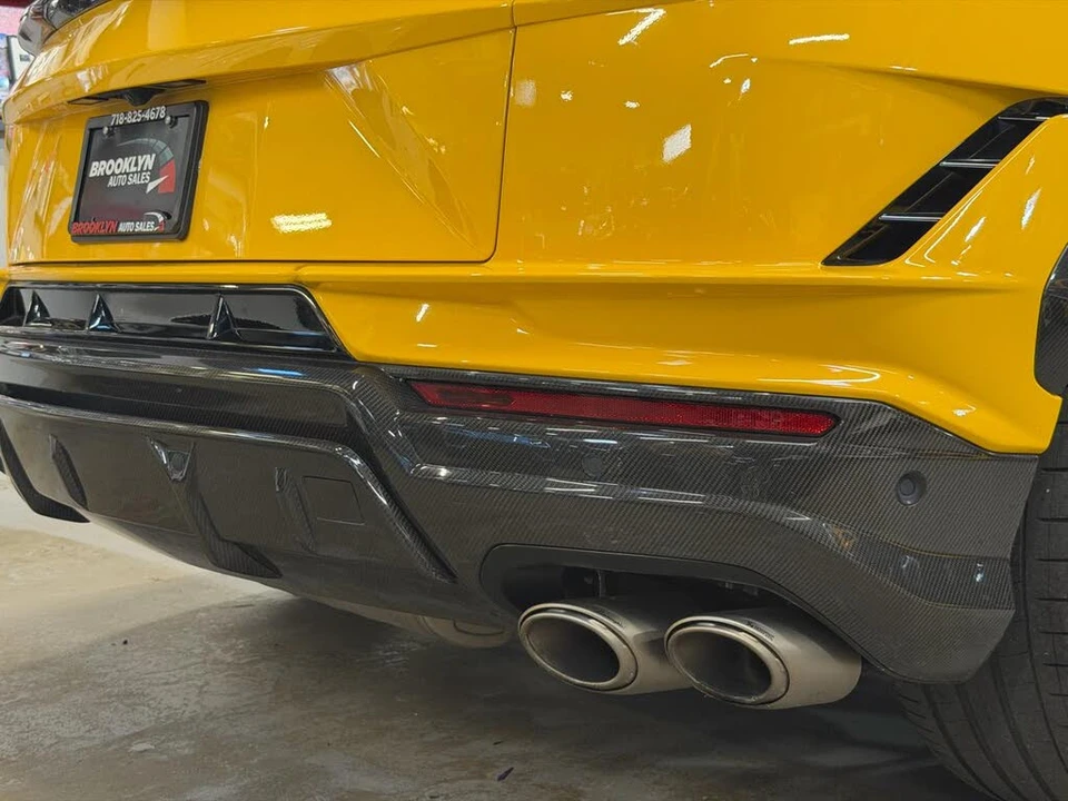 2023 Lamborghini Urus Performante - Image 18 of 31