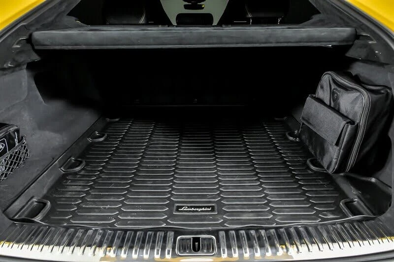 2023 Lamborghini Urus Performante - Image 13 of 31