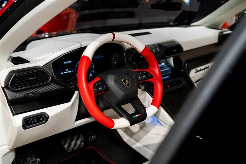 2023 Lamborghini Urus Performante - Image 25 of 29
