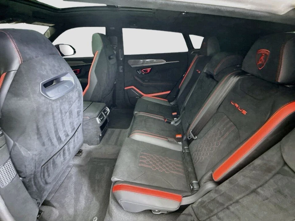 2023 Lamborghini Urus Performante - Image 20 of 31