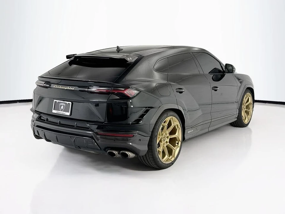 2023 Lamborghini Urus Performante - Image 5 of 31