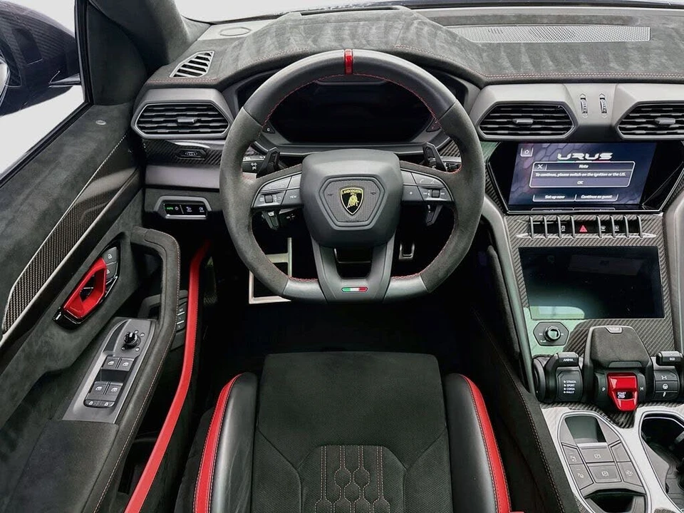 2023 Lamborghini Urus Performante - Image 10 of 31
