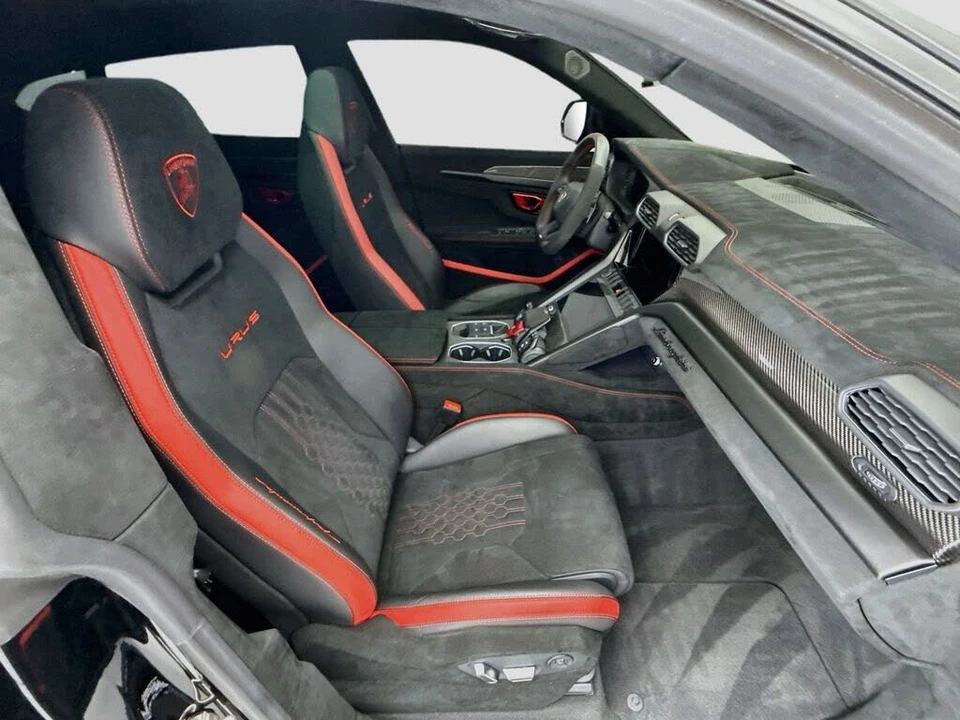 2023 Lamborghini Urus Performante - Image 19 of 31