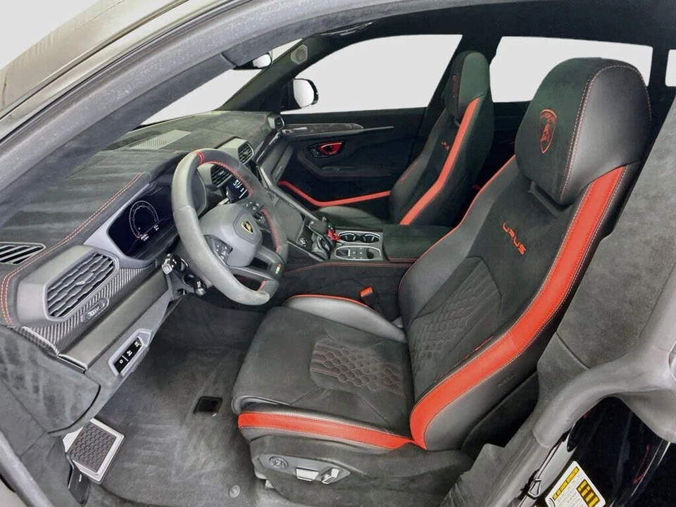 2023 Lamborghini Urus Performante - Image 18 of 31
