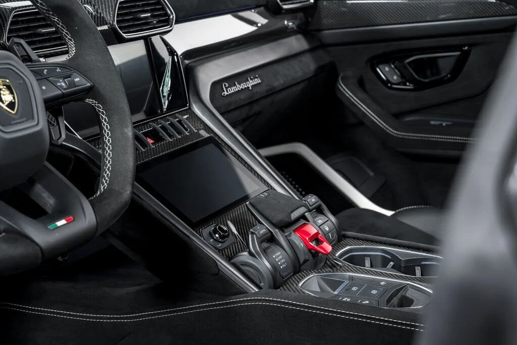 2023 Lamborghini Urus Performante - Image 23 of 31