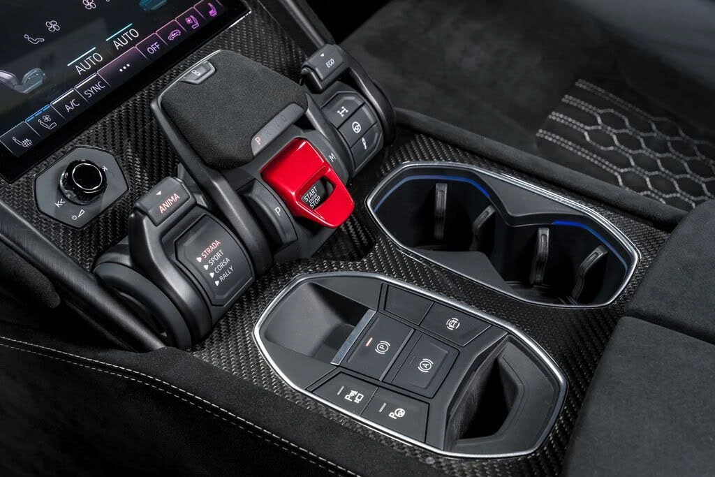 2023 Lamborghini Urus Performante - Image 30 of 31