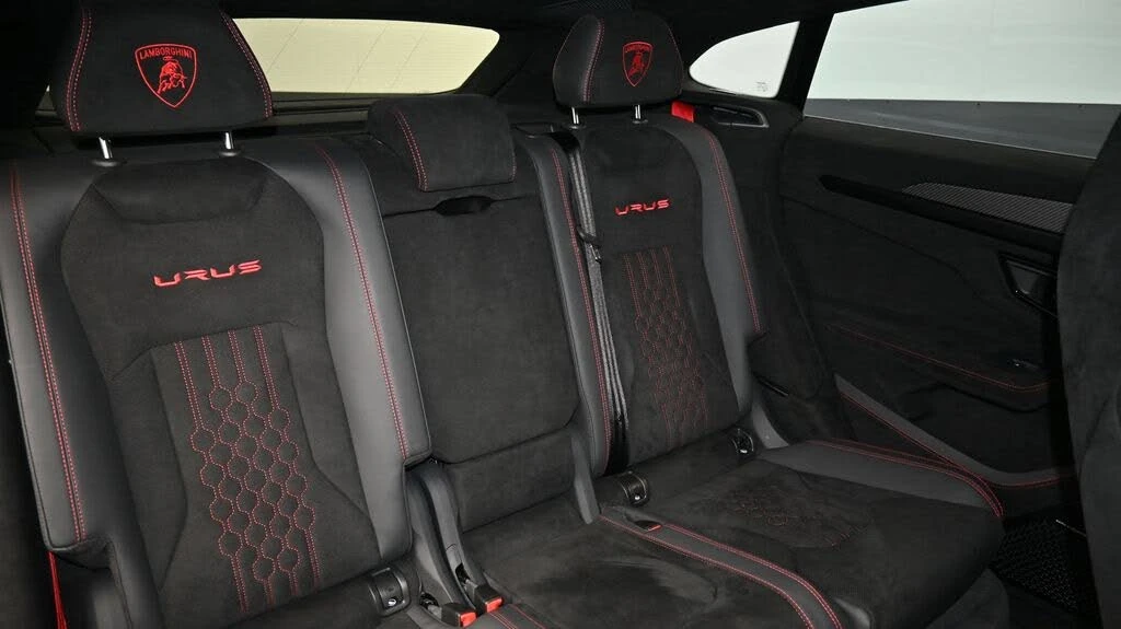 2023 Lamborghini Urus Performante - Image 11 of 27
