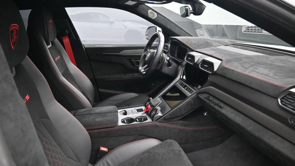 2023 Lamborghini Urus Performante - Image 2 of 27