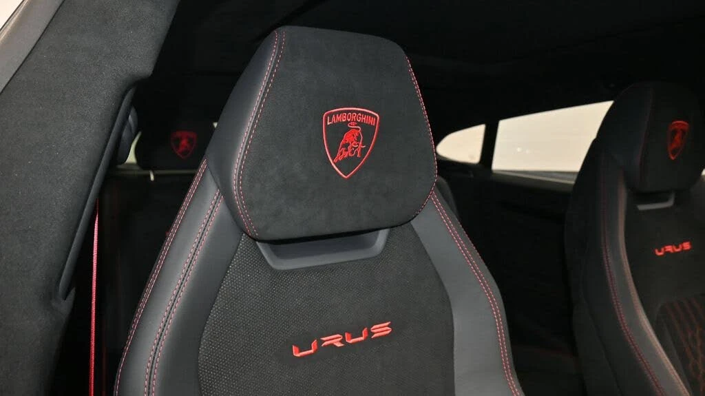 2023 Lamborghini Urus Performante - Image 17 of 27