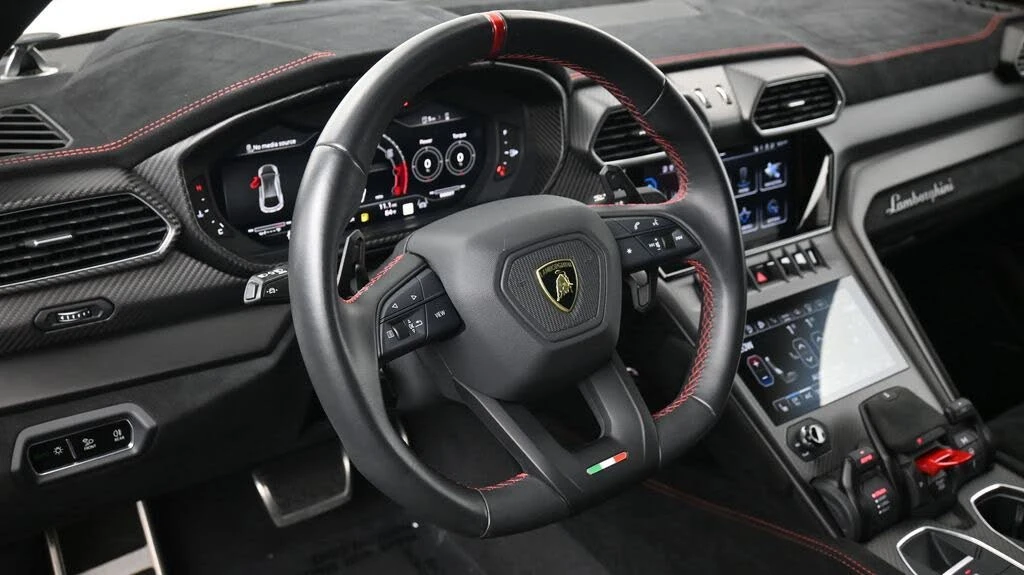 2023 Lamborghini Urus Performante - Image 9 of 27