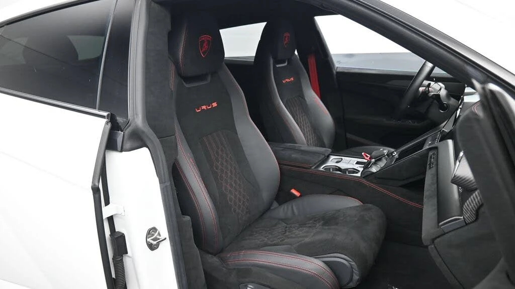 2023 Lamborghini Urus Performante - Image 12 of 27