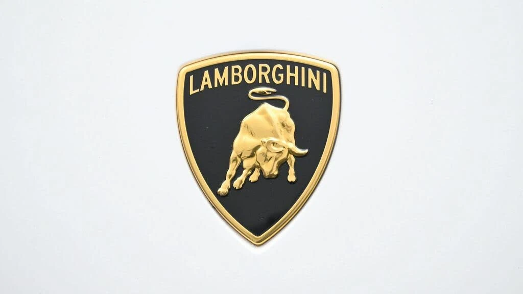 2023 Lamborghini Urus Performante - Image 18 of 27