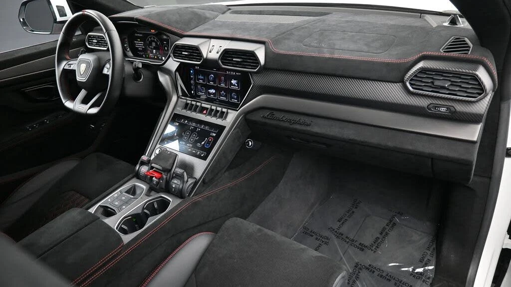 2023 Lamborghini Urus Performante - Image 10 of 27