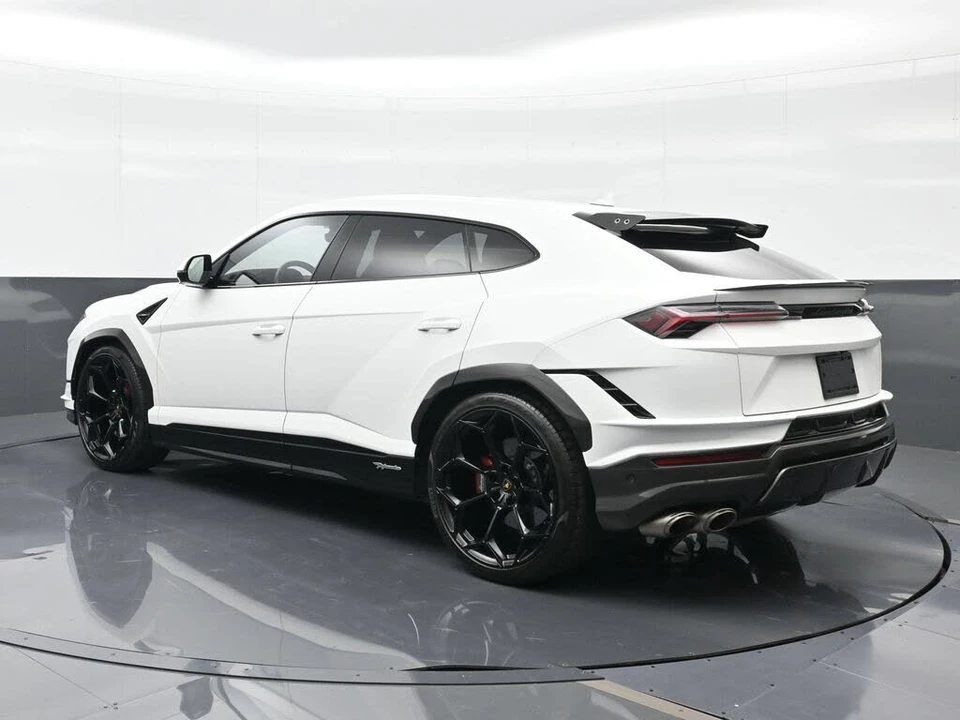 2023 Lamborghini Urus Performante - Image 3 of 27