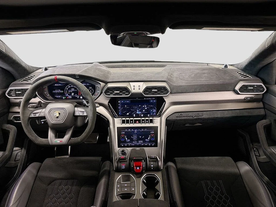 2023 Lamborghini Urus Performante - Image 9 of 31